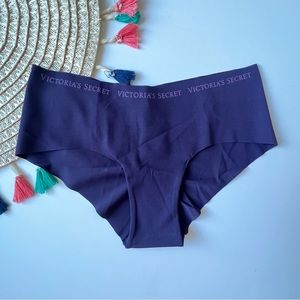 Victoria's Secret No-Show Cheeky Panty Gothic Purple XS NEW